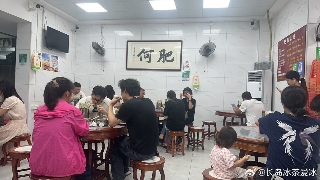 这家店靠一碗瘦肉粉霸榜增城必食榜，被美食博主推荐过后更火了，就在家附近...