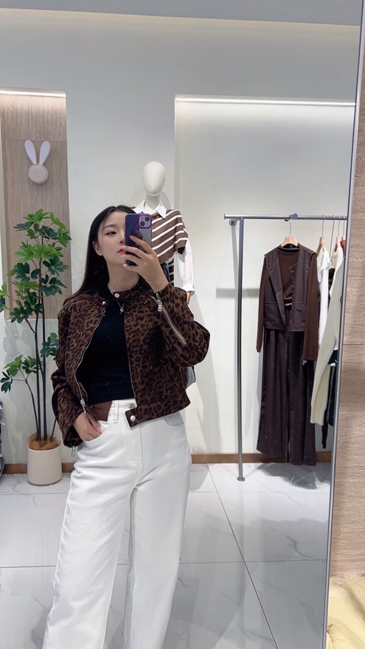 听说穿豹纹的小姐姐，性格很火辣🔥，很直爽