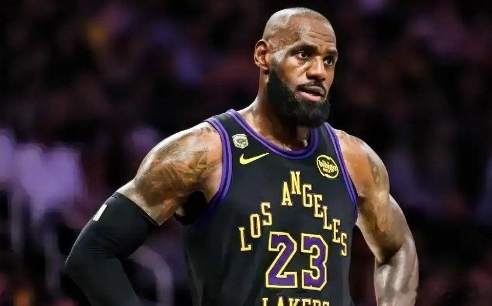 惨！Shams透露掘金已经被詹姆斯icon排除在外  今天，ESPN记...