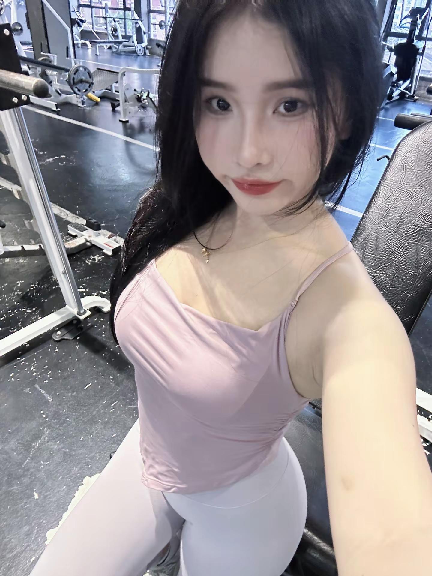 冷吗 我开热点给你