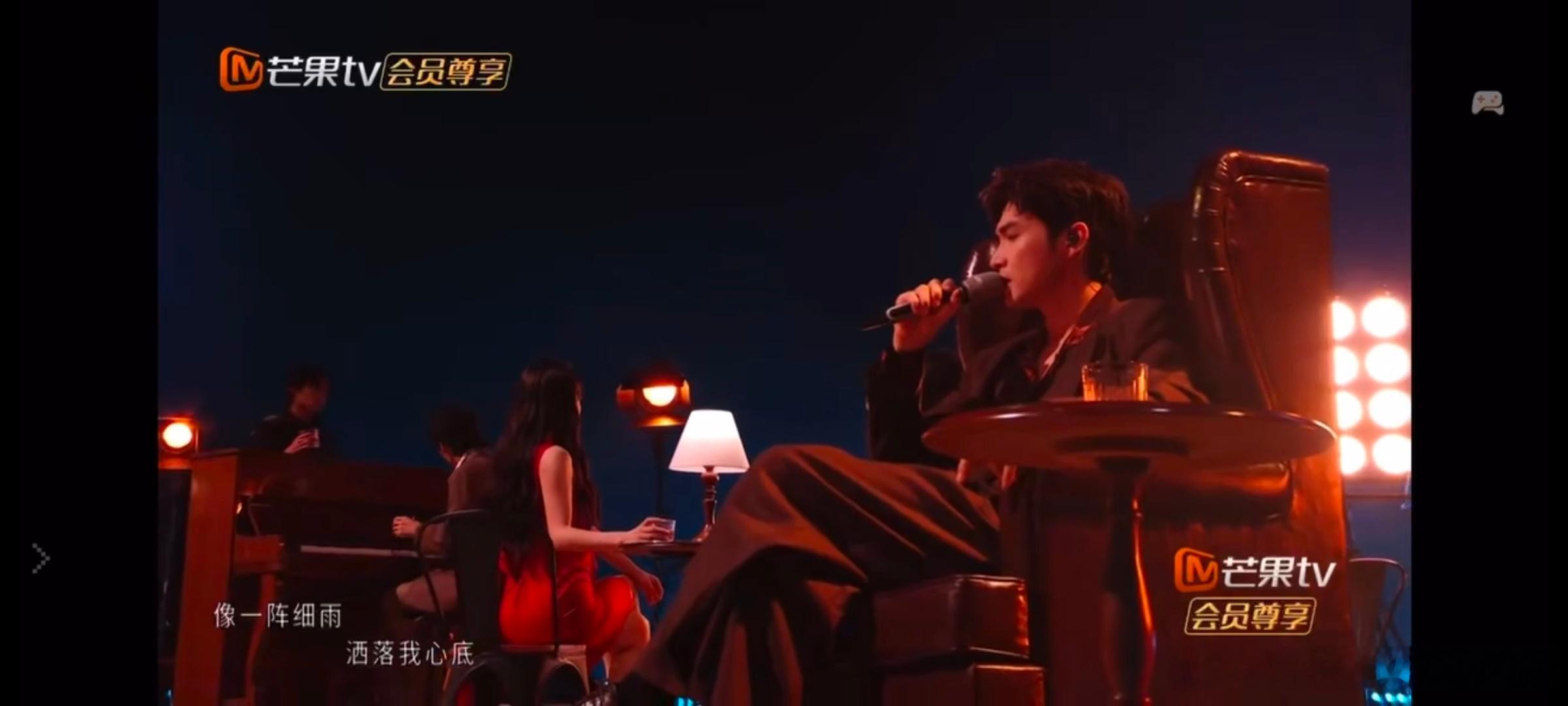 被主持人当众夸奖是什么体验，看张彬彬就知道！ ​​​