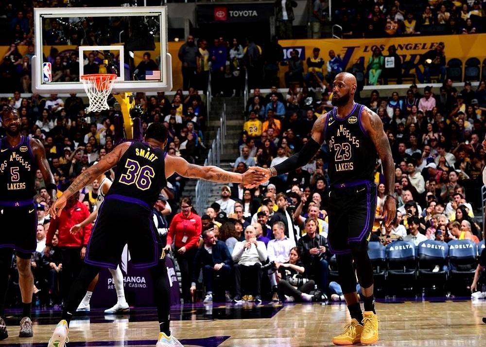 所有人都等着他抱怨，他却选择了沉默。    G3加时输球，0-3落后...