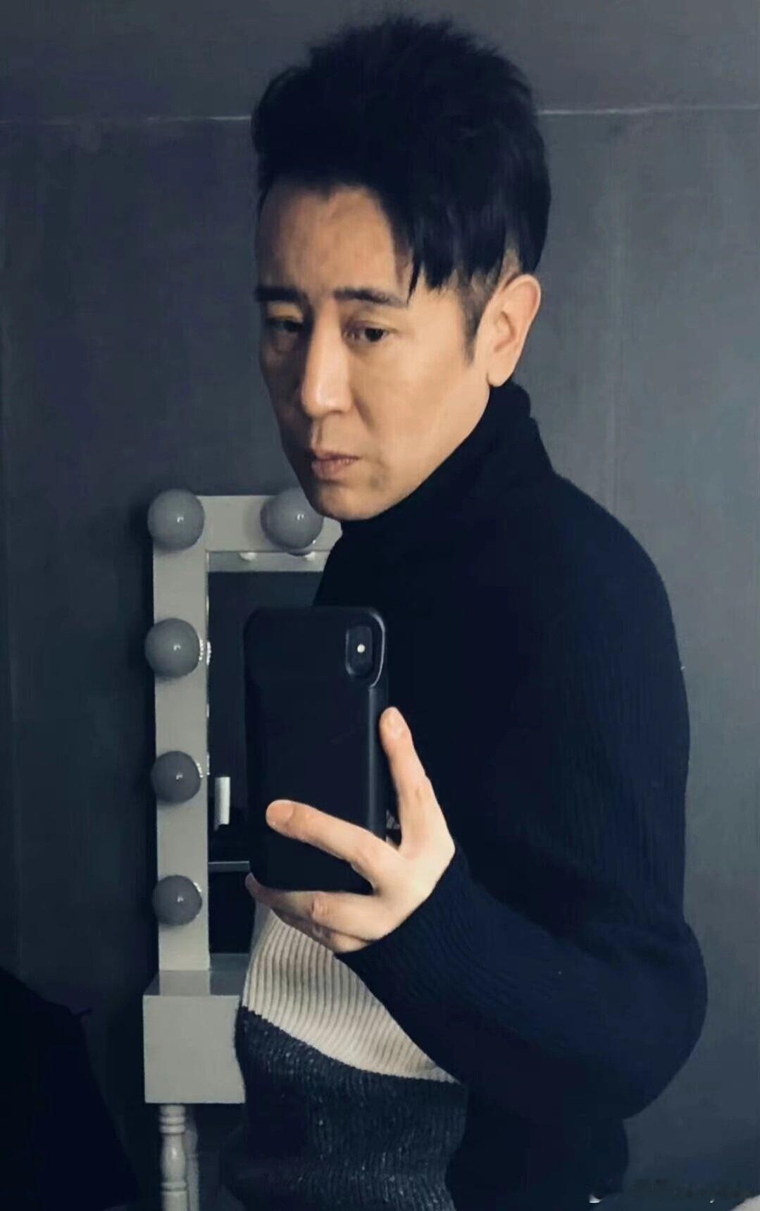 #于和伟[超话]#  yhw#于和伟白玉兰最佳男主角# yhw#于和伟新戏身材好蛊# yhw#于和伟演技# 

你的存在支撑着我走过沼泽  你是我的氧气

​​​
