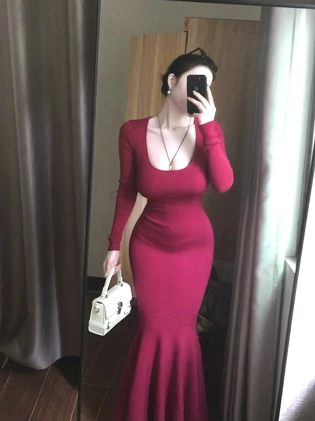 鱼尾裙给的大女主气质感！ ！