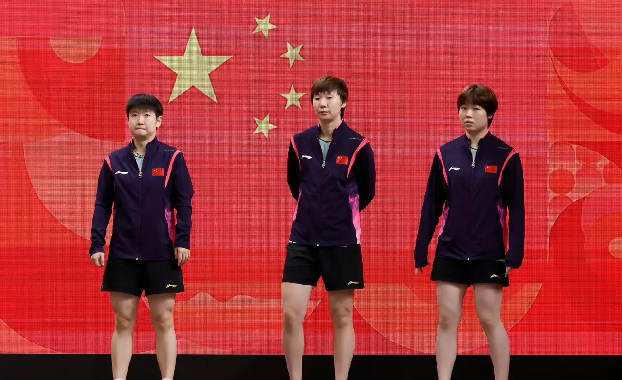 国乒女团决赛赛程预告
 
2026名古屋亚运会乒乓球赛事，女团金牌战对阵信息正式出炉：
9月24日18:30 女团金牌决赛
🇨🇳中国女团 VS 日本女团🇯🇵
 
中国队参赛阵容：
孙颖莎、王曼昱、蒯曼、陈熠、范姝涵
 
日本队参赛阵容：
张本美和、早田希娜、伊藤美诚、长崎美柚、面手凛
 
9月24日