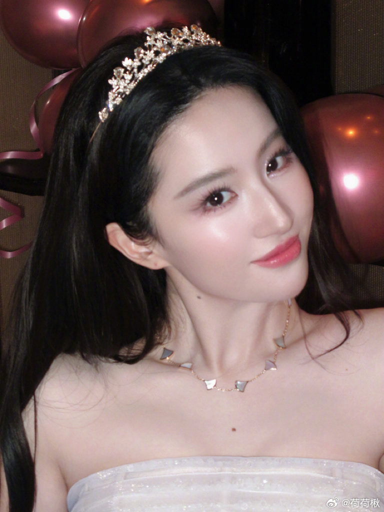 “我图人家条件好，人家图我大美女，那再过个几年我还是大美女，人家条件还好吗？” ​