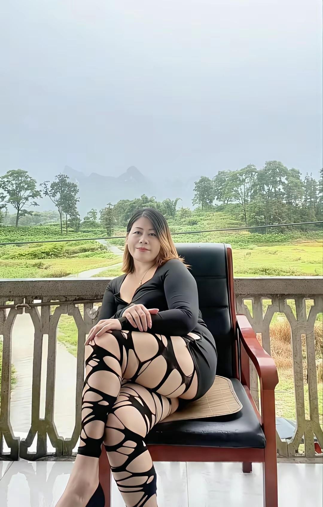 刷到一堆短视频教男生“秒懂女人心”，点进去全是清单：秒回消息＝有意思...