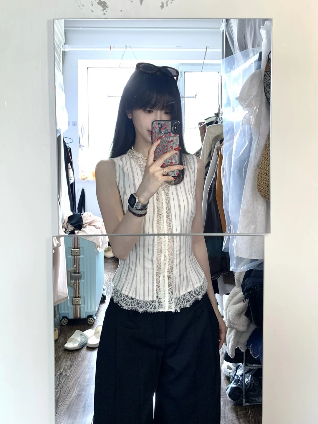漂亮的蕾丝小马甲