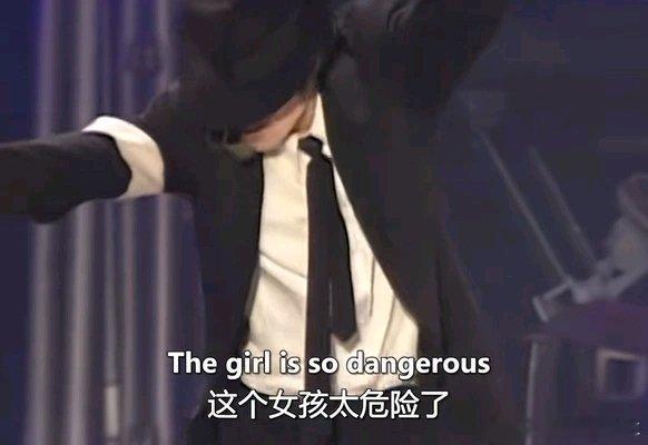 【开灵视之后真的回不去了】 回过头再看以前的文艺作品，感觉像是在看恐怖片 你迈克尔叔叔早就警告过你了，谜底就在谜面上这一块 （分享自 ​