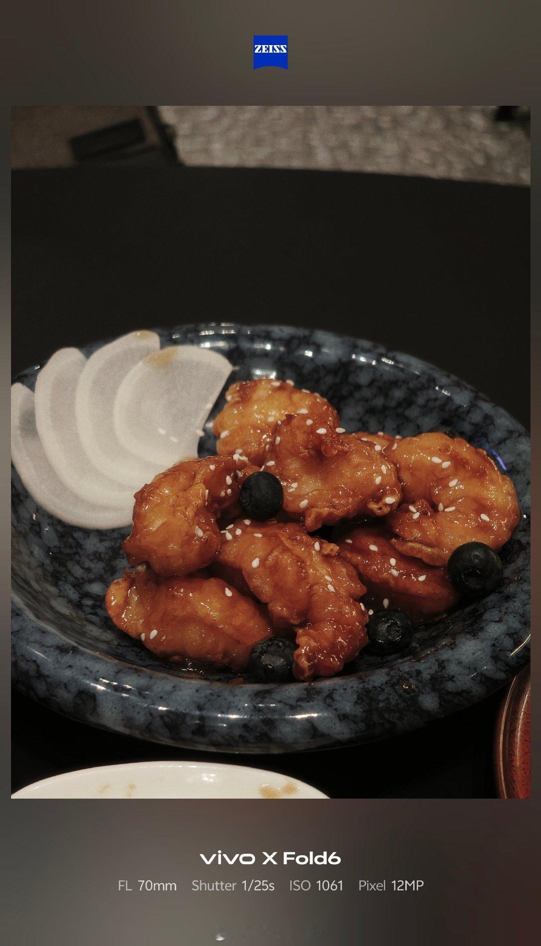 10点半饿了怎么搞[晕][跪了][晕]
减脂期，又不能吃宵夜，只能看看相册了[泪] ​