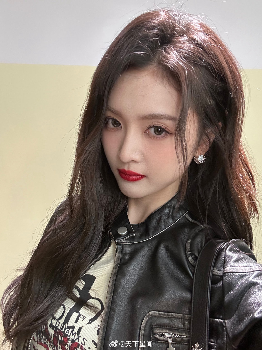 吴宣仪 ​