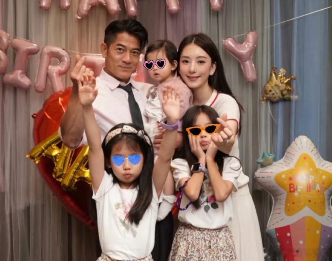 方媛卡点晒五口全家福，郭富城抱三胎女儿庆生，天王61岁了！ ​