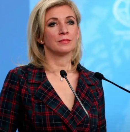 俄媒又一次语出惊人！俄媒曾声称：“如果美国把全部军事力量集中起来进攻中国，即使11艘航母悉数出动，再加上全部先进装备，结局也只有一个，那就是中国取胜！”这话听着像吹捧，但有个无法回避的事实：美军在中国近海，确实越来越放不开手脚了。

俄媒那句话乍一听确实像在说大话。十一艘航母全部压过来，再加上所有先