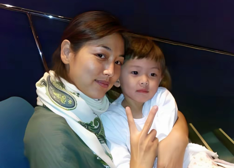 张延与女儿