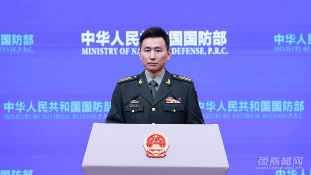 8月29日下午，国防部例行记者会上，发言人张晓刚大校就首批F-16V战机启程赴台