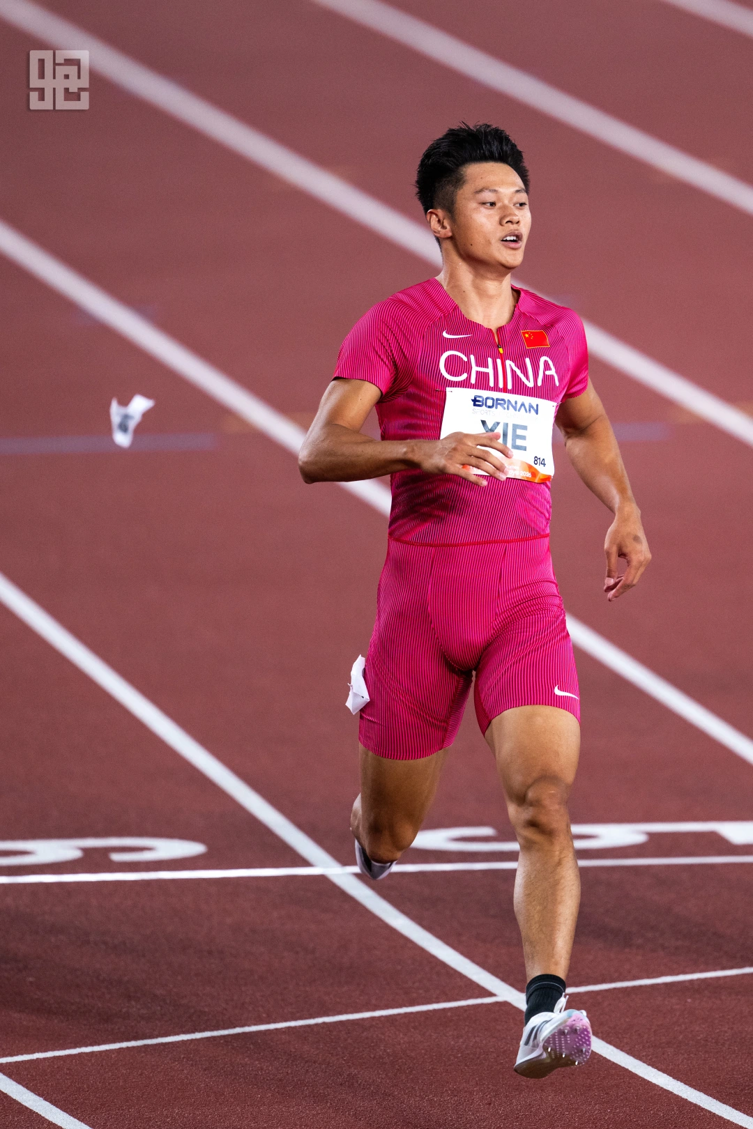谢震业宝刀不老！亚运会百米10.30轻松晋级