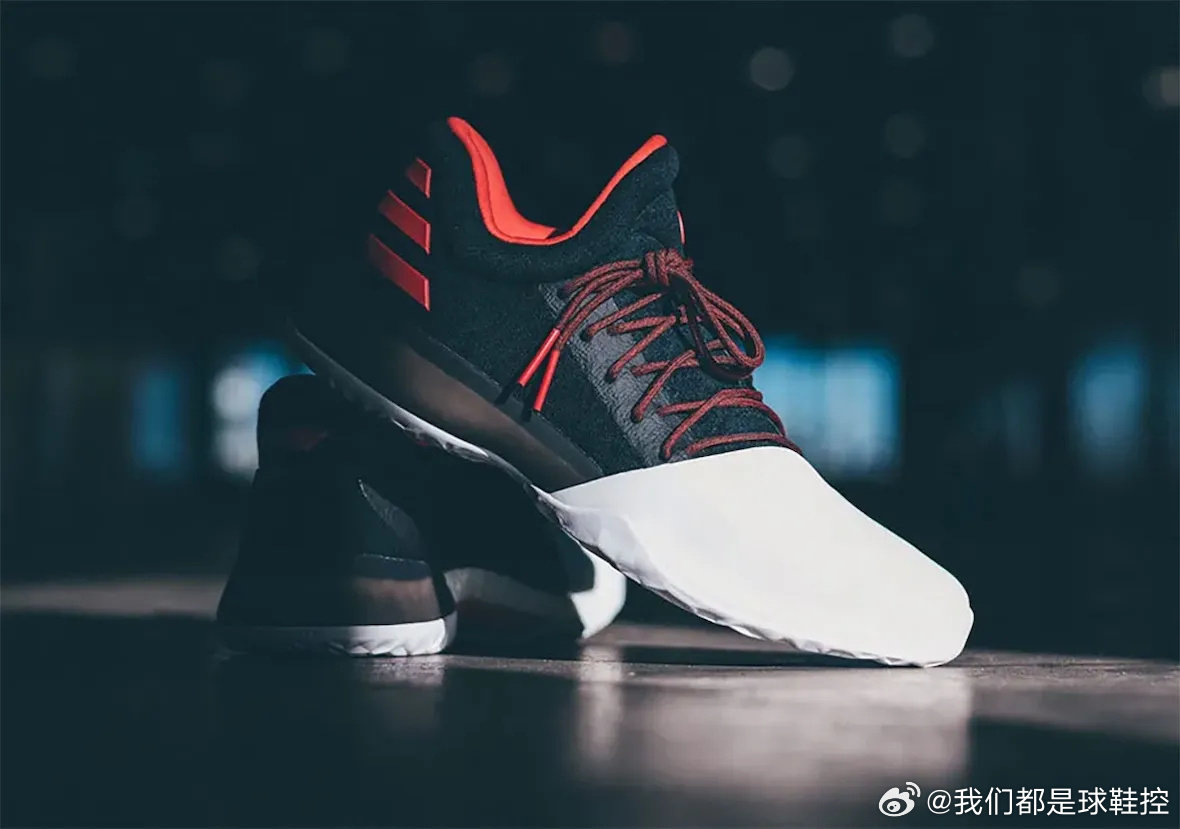 adidas Harden Vol. 1「Pioneer」

哈登1代即将复刻回归 ！

 - © adidas #潮流inbox#  #鞋控的日常# ​