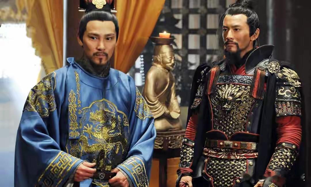 赵构一开始的目标是韩世忠，他派张俊和岳飞去查处，岳飞私下给韩世忠透露消息，韩世忠这才自保得救的。
韩世忠能够自保，还有三个原因：一个是选择直接交出兵权，老老实实在家当枢密使；二个是曾经救过赵构；三个是和张俊是亲家。
因为没查成韩世忠，赵构和张俊二人，对岳飞怀恨在心。又派张俊和秦桧查处岳飞，岳飞没有韩