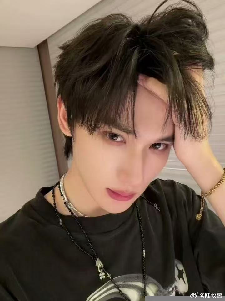 不要焦虑，好好调理身体，所有的期待都会在下次舞台兑现。 ​​​