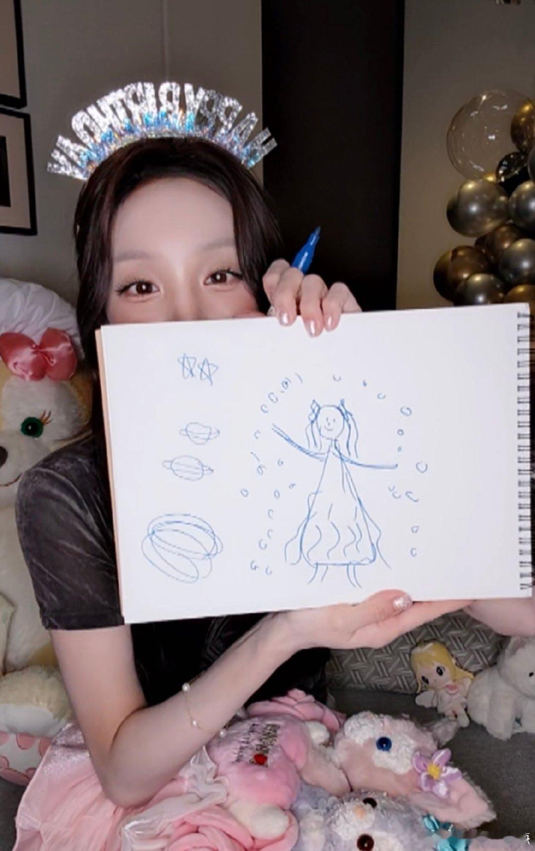 #宋雨琦[超话]# 琦姐，你肯定能当画师[爱慕] ​