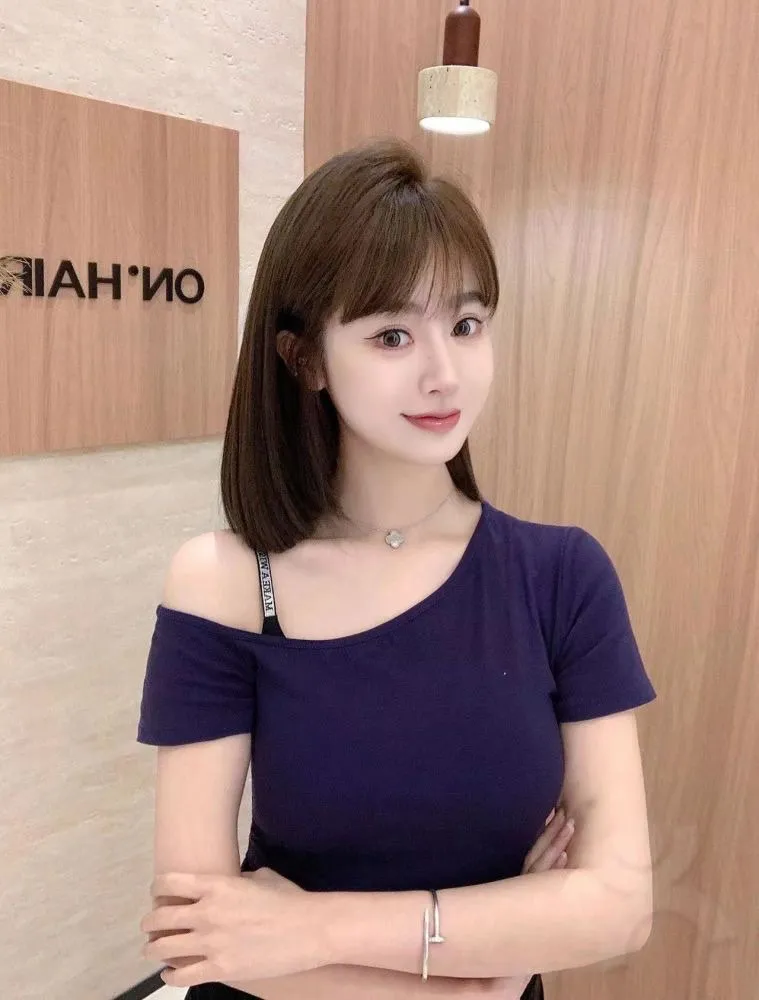 甜美少女风穿搭，简约优雅，尽显青春魅力！💖👗💄