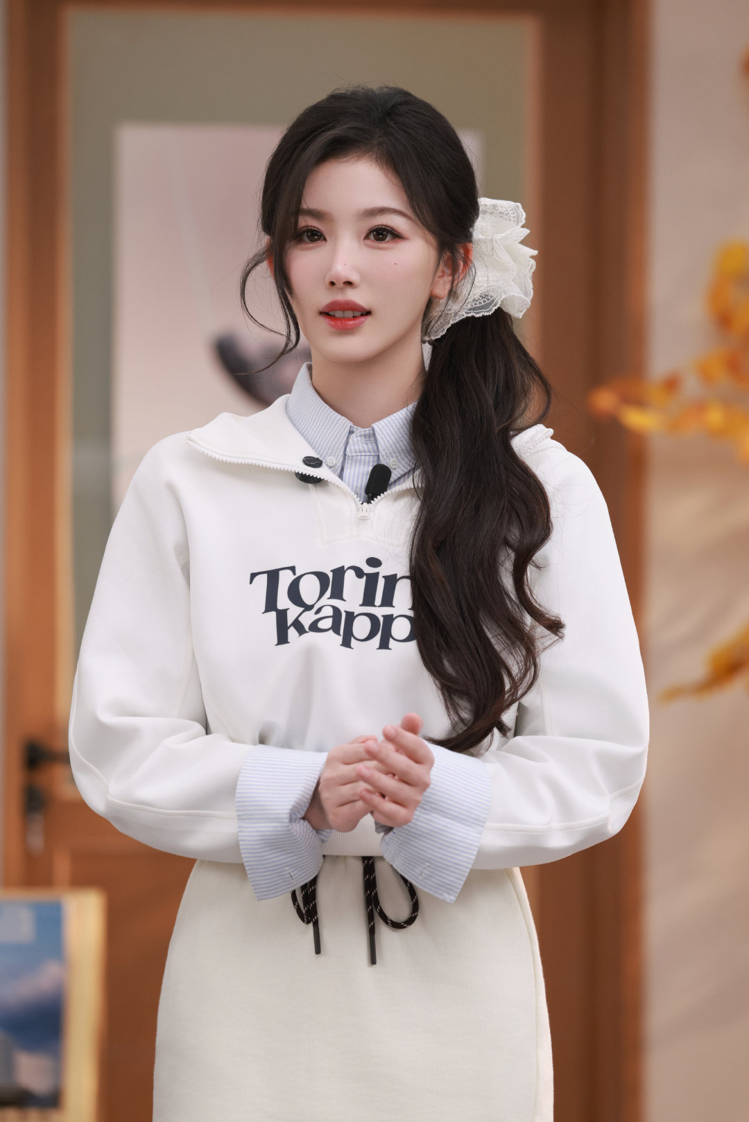 #孔雪儿[超话]#  以流光奔赴闪耀✨​