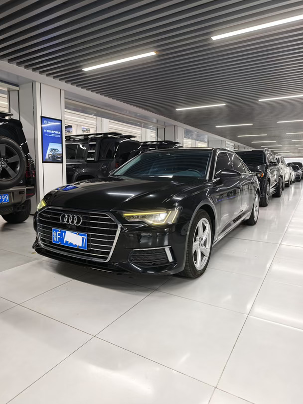 2020款奥迪A6L 45 TFSI quattro 臻选致雅，