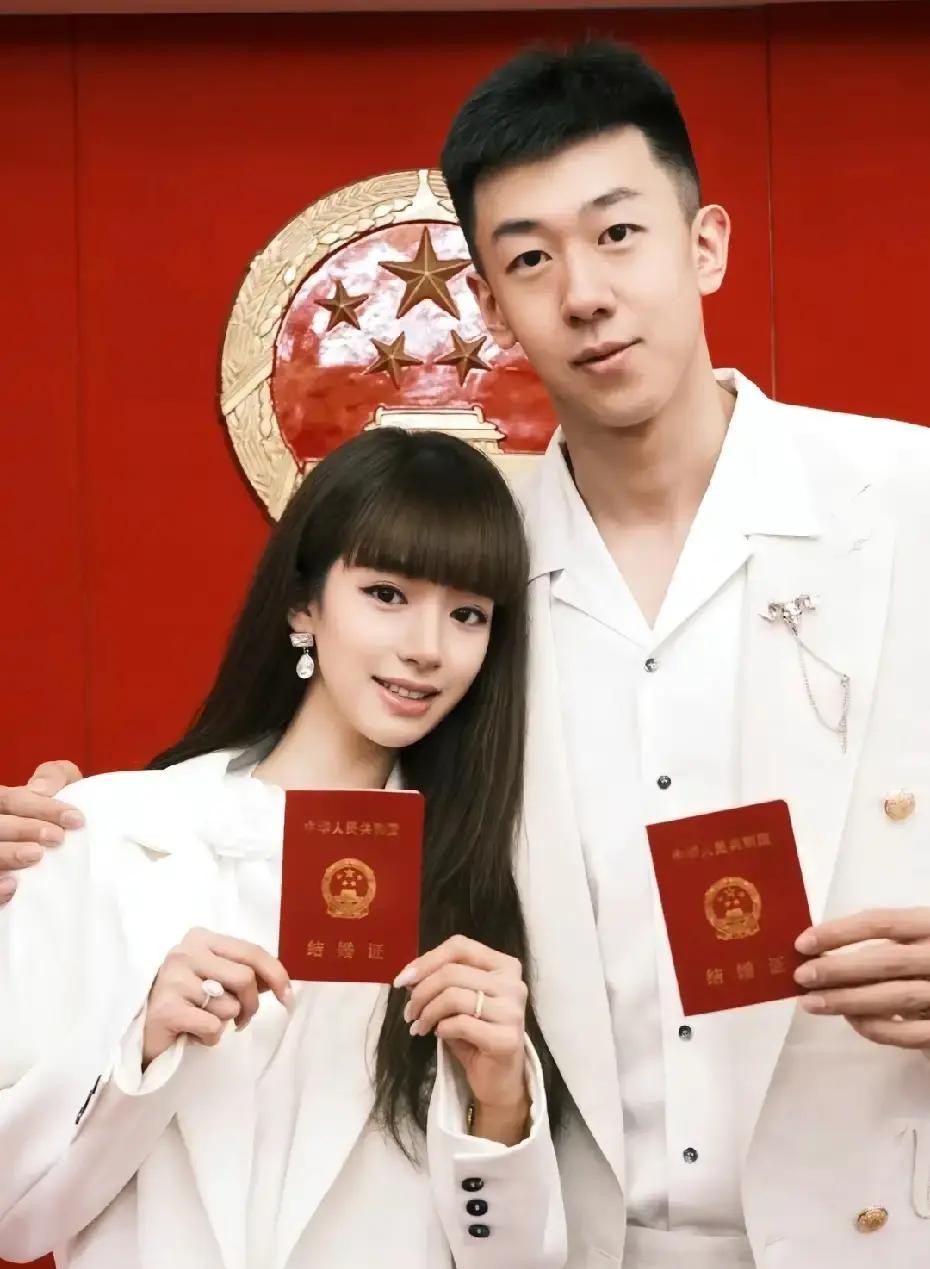 CBA广东队北大出身球员王少杰 在北京登记结婚收获满屏祝福 近日，CB...
