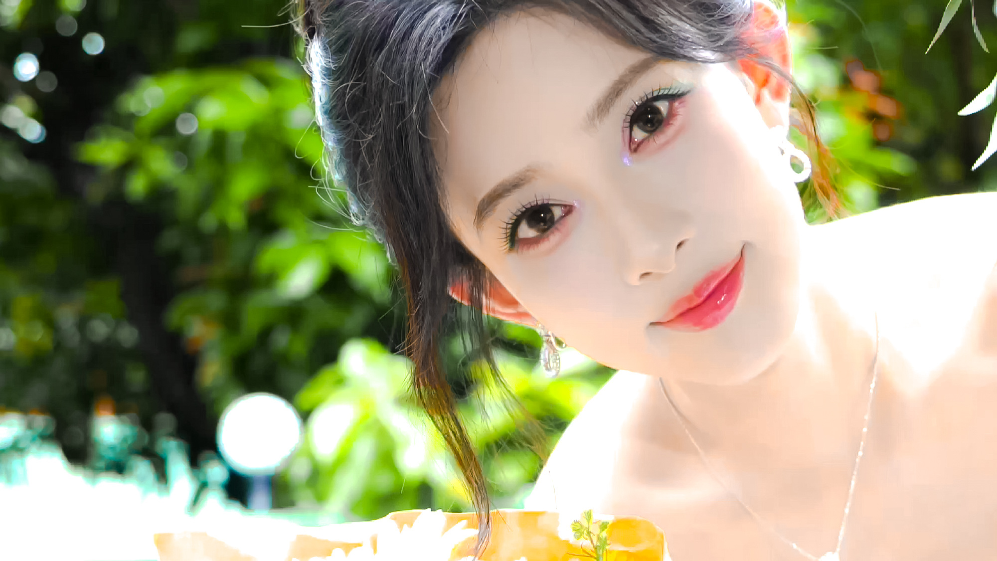 -薄荷之夏🍃
#丁禹兮躺在孟子义的腿上# ​