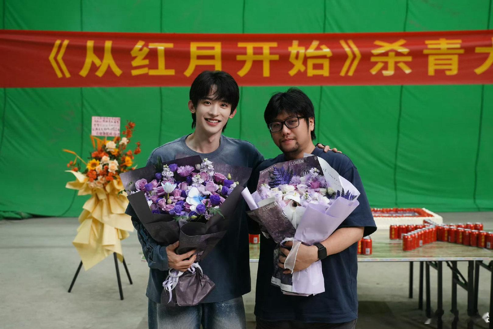 #常华森[超话]# chs#常华森壁虎# 

末世暗潮汹涌🌑，少年无畏前行⚔️。与一起共赴险境🚪，在红月笼罩下执勇破局🕸️，以热血护同行之人🔥，待破晓见黎明🌅。

​