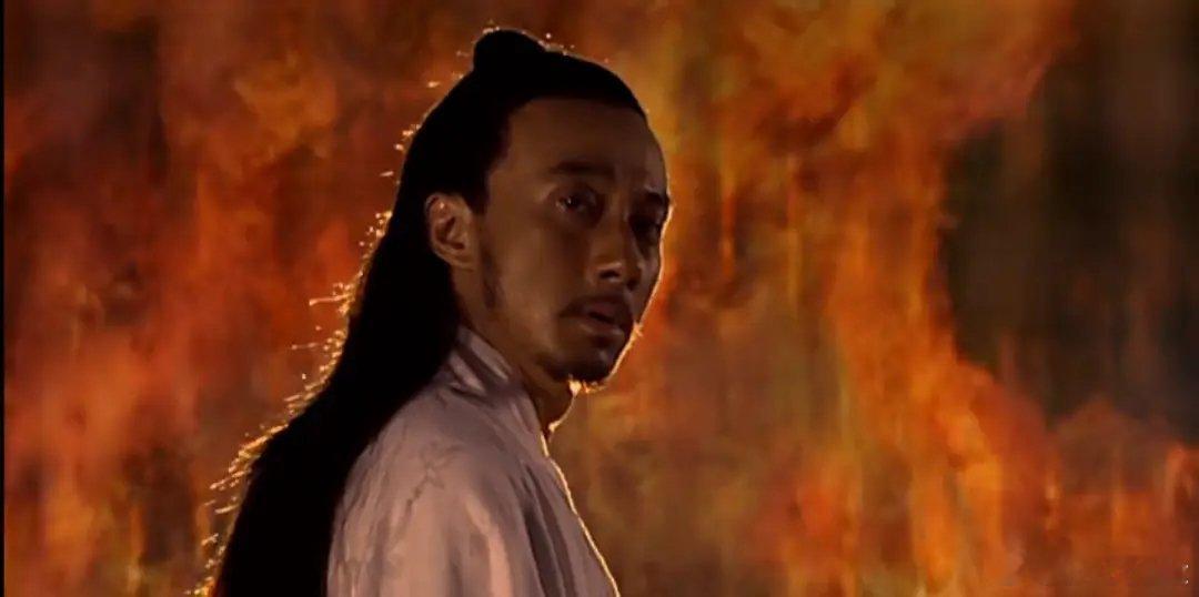 赶稿子，晕头转向不知天地为何物，现在才想起来，如此重大的历史时刻，自然应该留个标记。因为很多年以后，我们回想起来,才会意识到这是一场怎样宏大而隐晦的历史接力。2026 年 8 月 19 日，宇树科技（股票代码：688836.SH）在上交所科创板正式敲钟上市，开盘股价达 1,100 元 / 股，市值突破 3,600 亿 ​