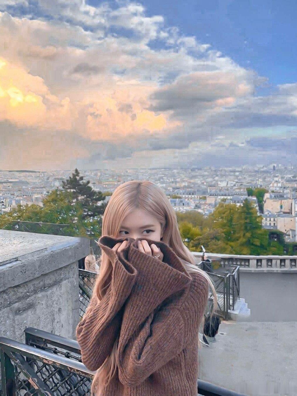 #ROSÉ[超话]#  彩英就是顶美啊！#朴彩英# ​
