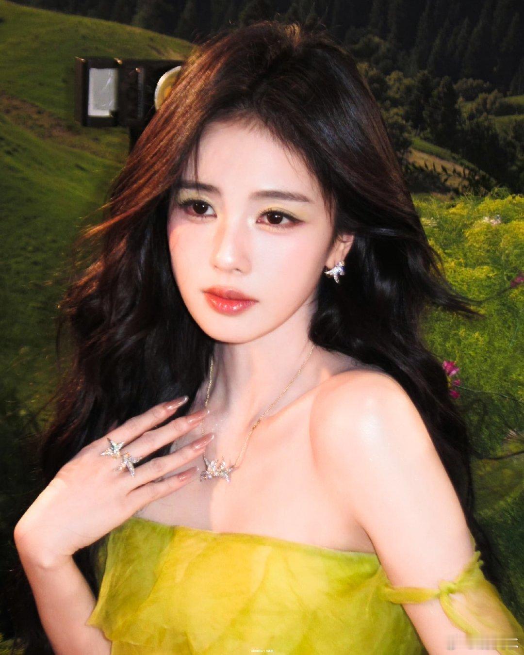 #白鹿[超话]# 我们白圆圆也是发力了好吧#高圆圆# ​