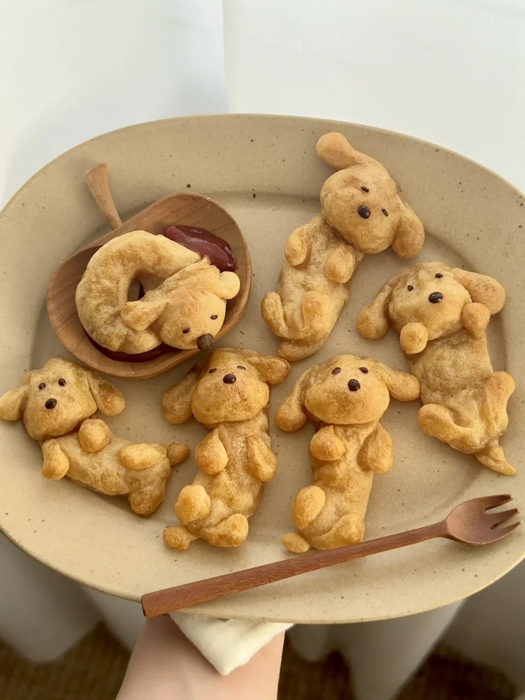 ੯‧̀͡⬮\ 腊肠狗薯饼🥔
