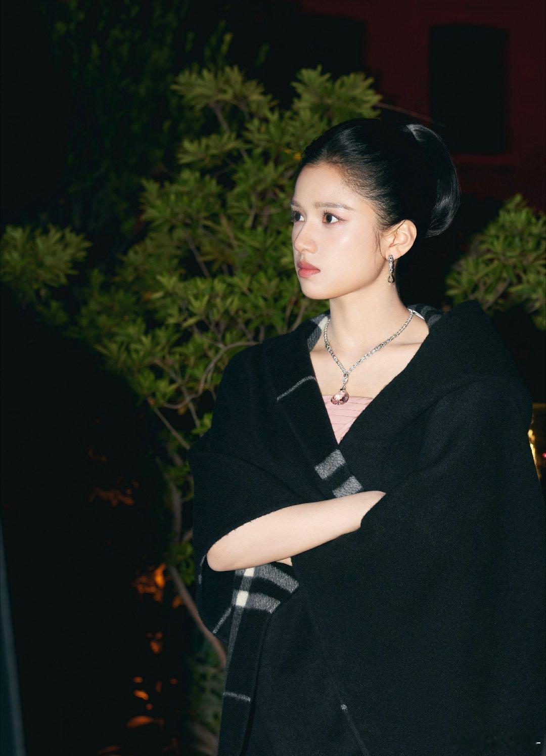 #张婧仪[超话]# 张婧仪#张婧仪代言比亚迪秦MAX#张婧仪#张婧仪代言比亚迪秦MAX#  

有追求，这样我们才会有活下去的动力。有梦在，我们的人生才会更加精彩。没有梦想的人生，心灵是干枯的，内心是枯燥乏味的。

​