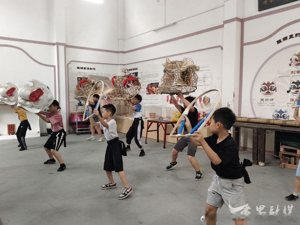 【我在新时代文明实践中心过暑假：番禺市桥街传统文化课堂点亮暑期生活】今...