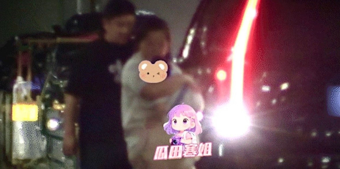 #黄子韬儿子国籍#儿子都两岁了，隐藏得真好，如果国籍是美国的建议改回来，别替你儿子选国籍，毕竟他是中国人，以后再改回国籍就难了！ ​