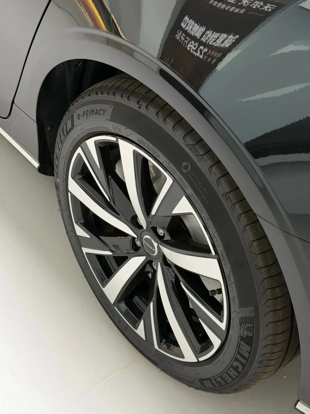 全新沃尔沃 S90，商务家用双在线🚗