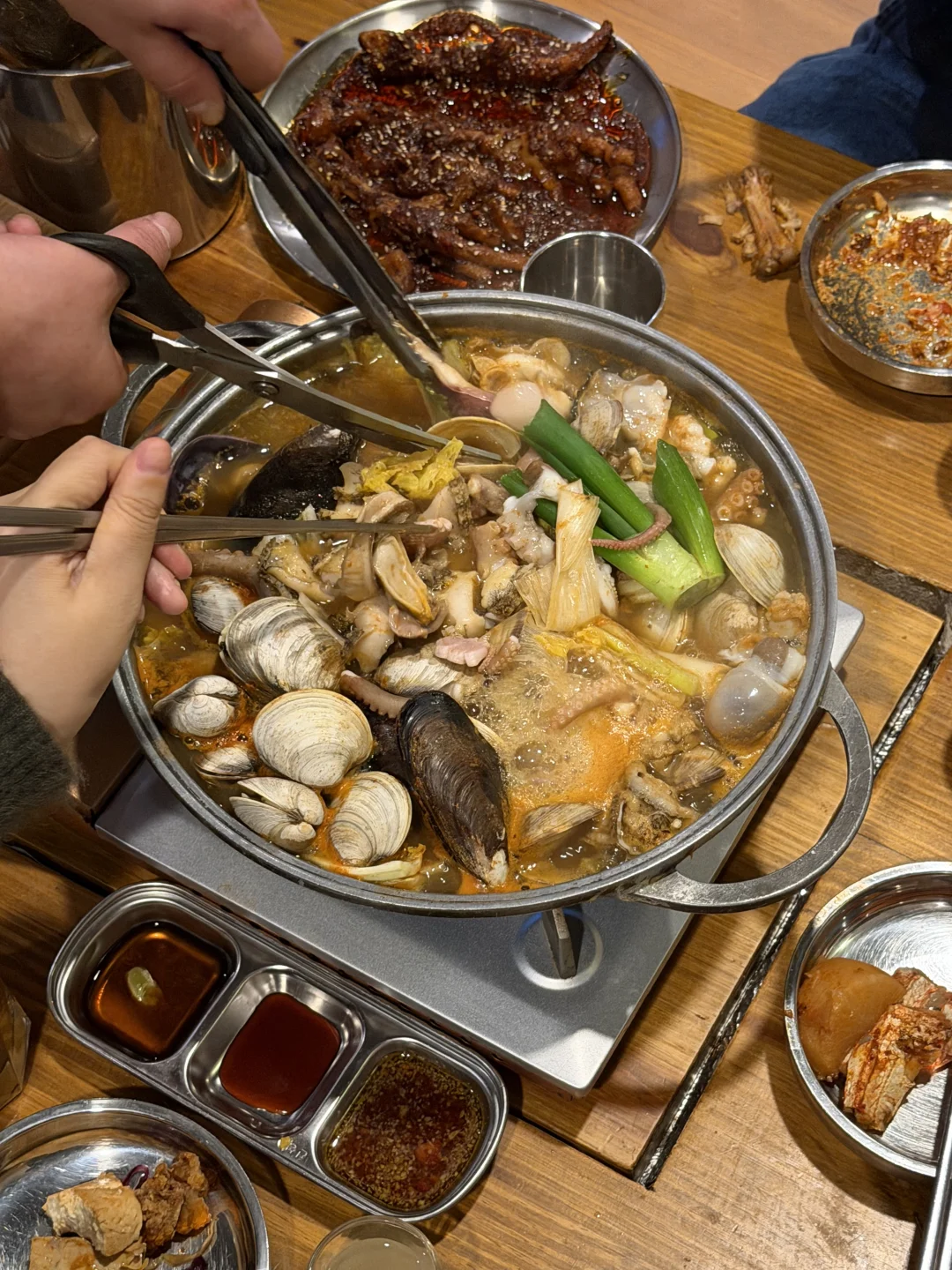 的确是杭州top1好吃的海鲜锅