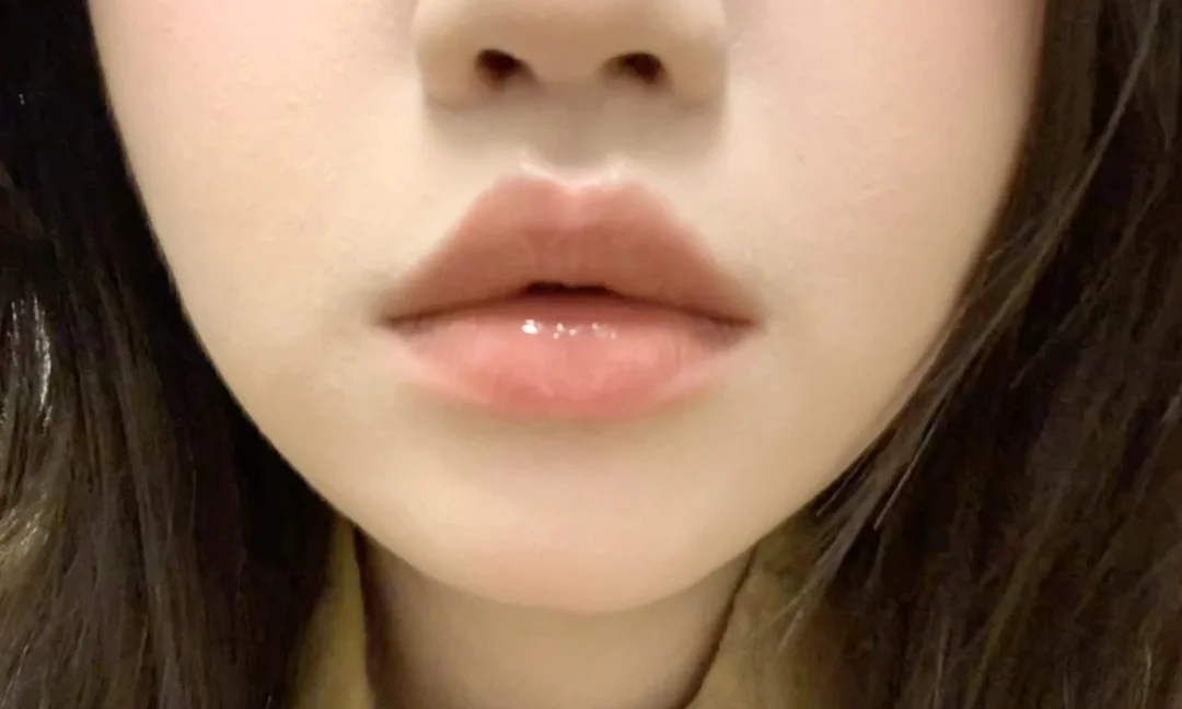 香港万宁这个对唇周黑好管用啊啊啊啊啊啊啊