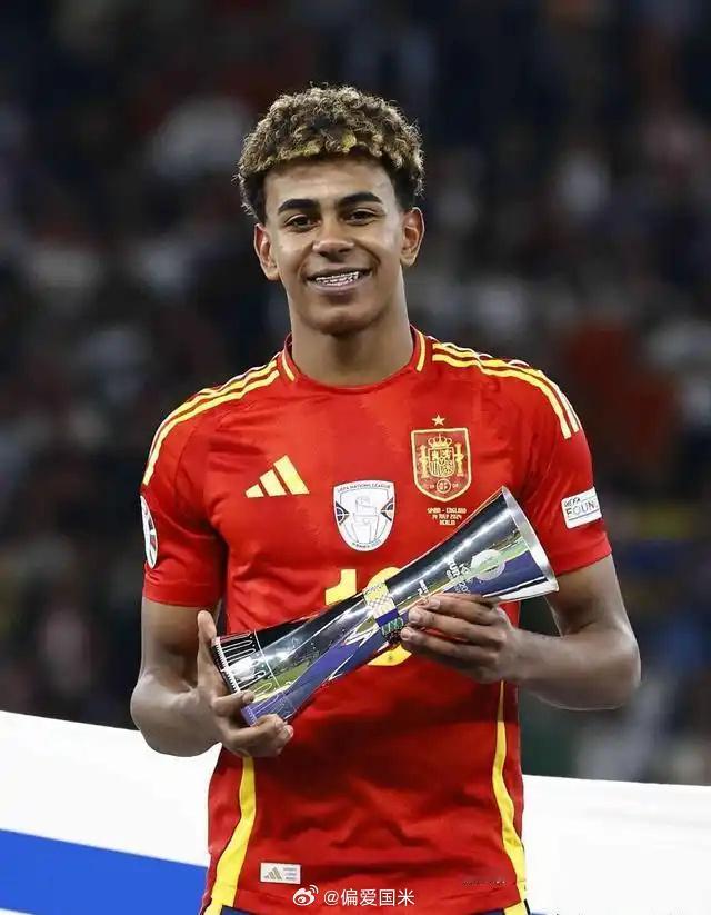0球0助攻却拿MVP?⚽️🔥家人们谁懂啊！西班牙3-0奥地利晋级16...