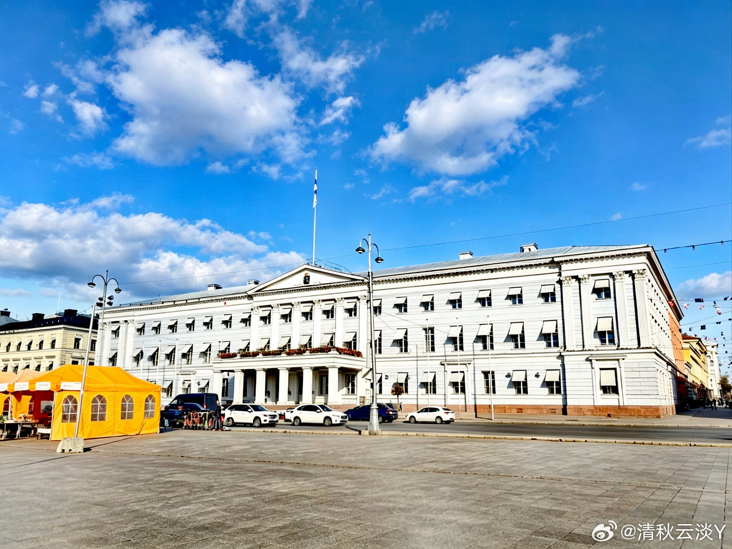 一湾波罗的海烟波
半城赫尔辛基清光
——中秋七国漫行记（2）

这次波罗的海及北欧的七国之行，芬兰是计划到达的第一个国家。我们由深圳出发经北京中转、乘坐南方航空执飞的CZ8171航班于北京时间15：10时从北京大兴机场起飞，经过 8 小时 10 分钟的飞行，于当地时间18：20时抵达了7511公里外的赫尔辛基 ​