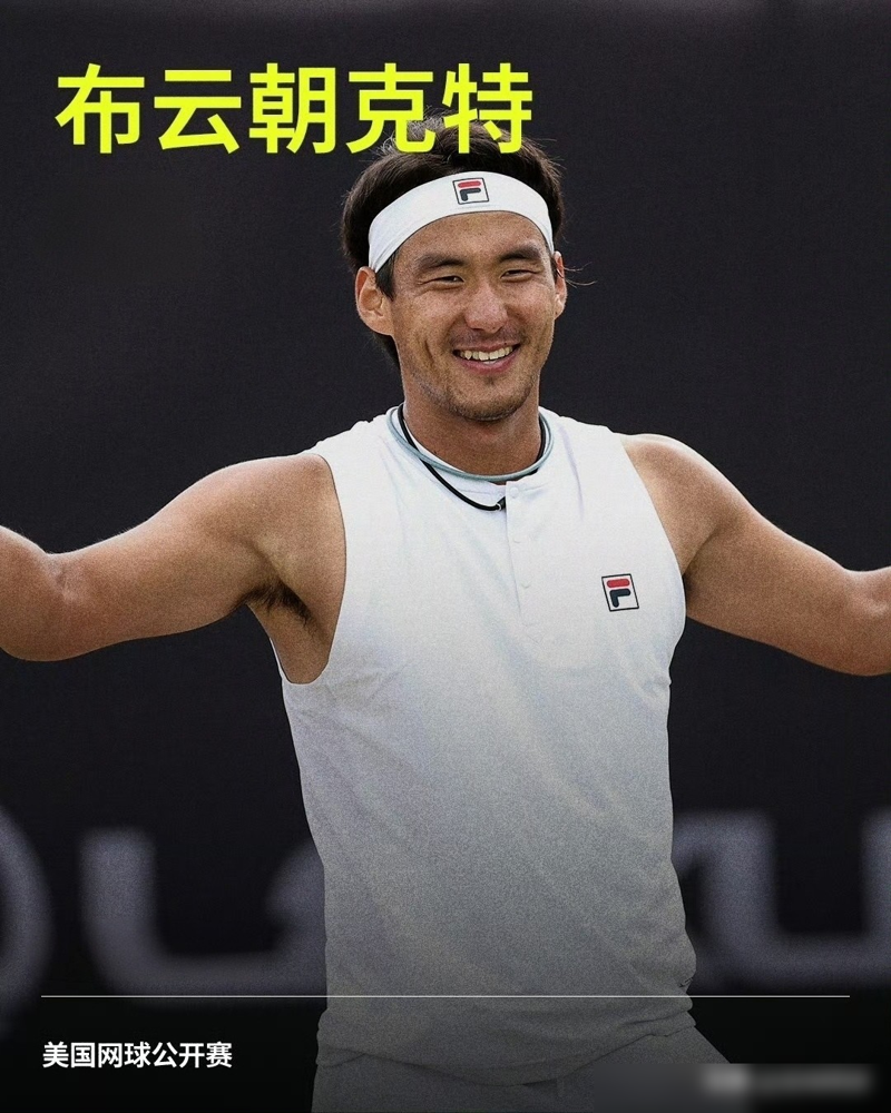 郑钦文美网当场硬刚主裁，拼下这场赢太解气！
苦战2小时37分钟，6-4、2-6、6-1击败普丁塞娃，职业生涯首次拿下对手，晋级美网32强。
高温加感冒，第二盘状态起伏换球鞋，被主裁警告后直接抗议，质疑判罚双标：对手多次摔拍没被罚，自己换鞋就被过度盯防。
全场轰出9记ACE、31个制胜分，拿下美