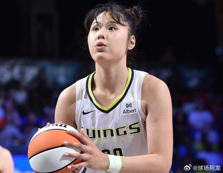 北京时间8月3日，WNBA常规赛达拉斯飞翼主场83-63大胜康涅狄格太...