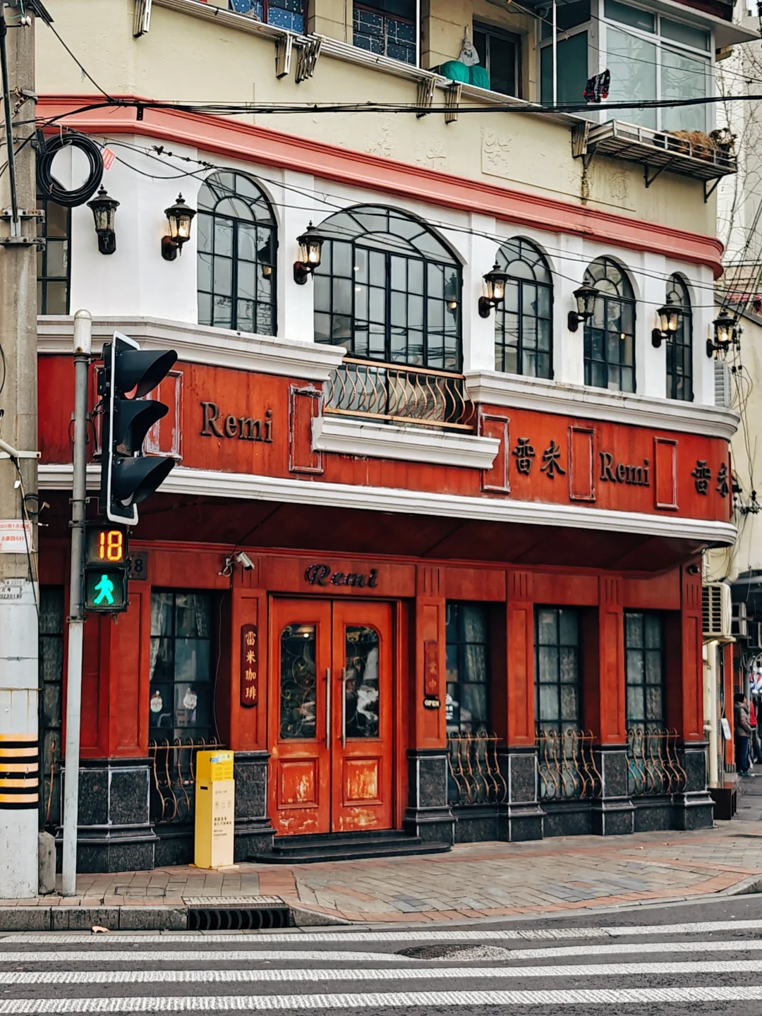 这条“初代网红”街，还在慢慢活着