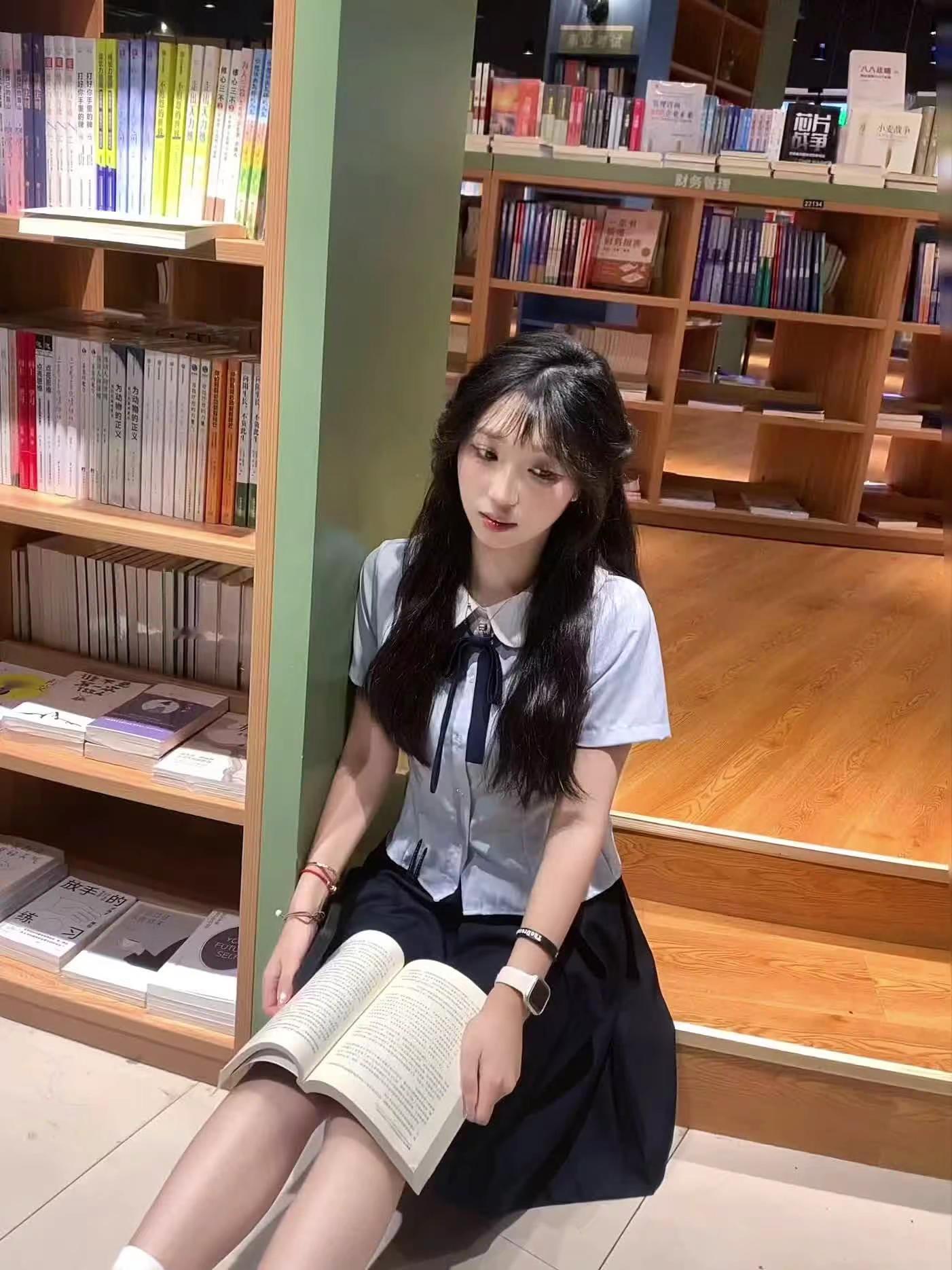 <p>学姐 <!--{img:0}--><!--{img:1}--><...