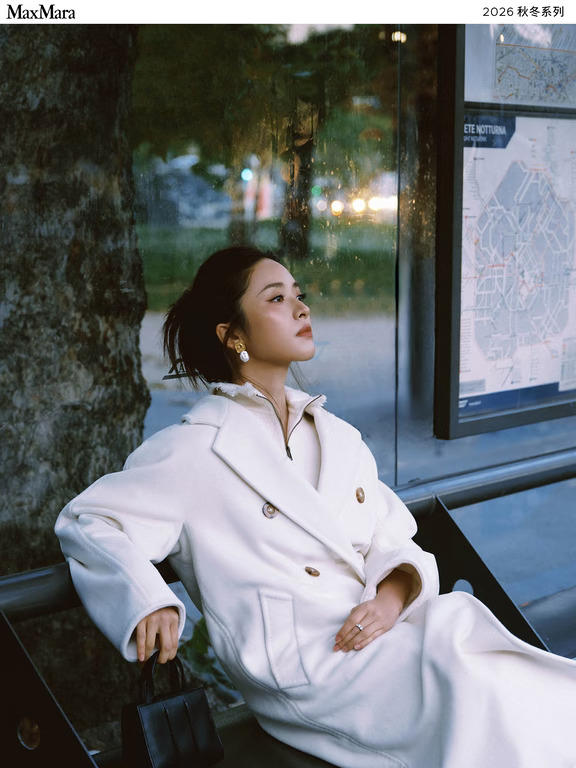 Max Mara 时装秀｜沈月，漫步米兰