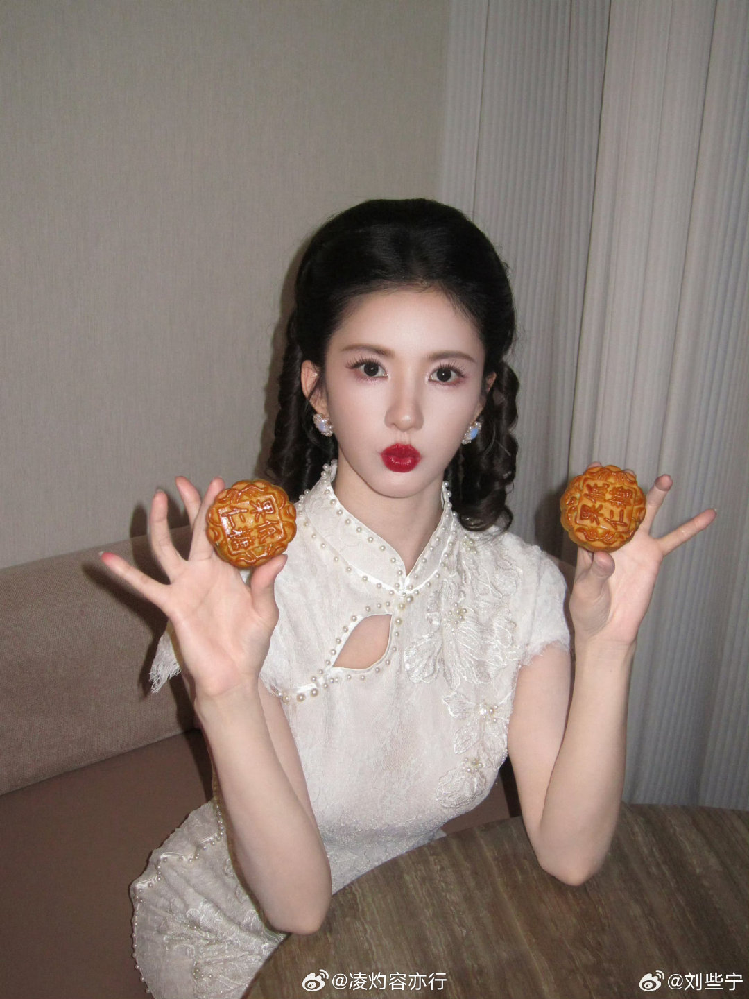 #刘些宁[超话]#[抱一抱] #刘些宁回应首部上星女主剧# [抱一抱]#刘些宁飞到我心上# 

清晨的露珠会随朝阳消散，不必惋惜短暂的绚烂，万事万物本就有属于自己的时限，珍惜遇见的瞬间，便是对相逢最好的礼赞[憧憬]

​