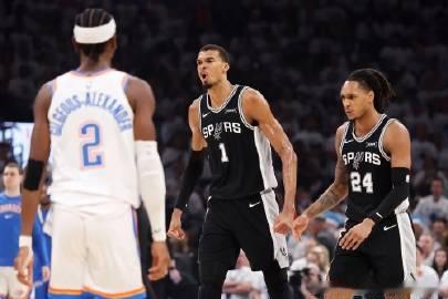 NBA季后赛🏀西部决赛第六场:马刺118比91大胜雷霆，将总比分扳成3比3平