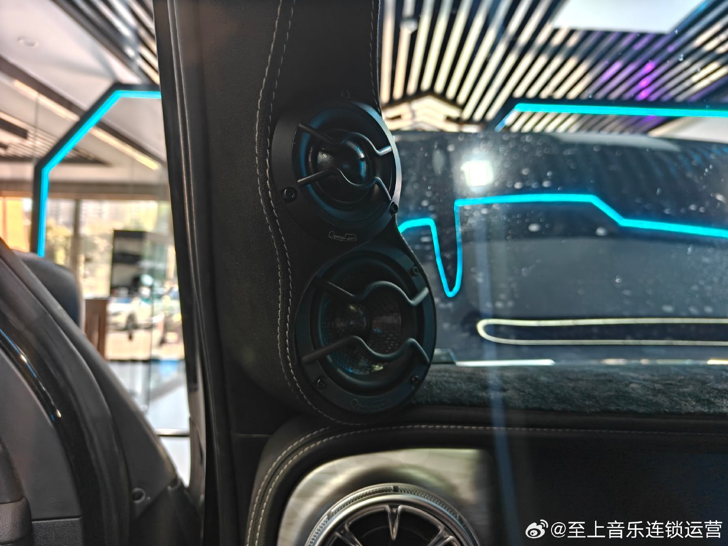 #微博[超话]#【零跑C10】音响升级
歌剧世家三分频系统
喇叭：BS83三分频
功放：指挥家六路
专业改装店：西安声屿汽车音响[点赞]
#歌剧世家汽车音响##零跑# ​